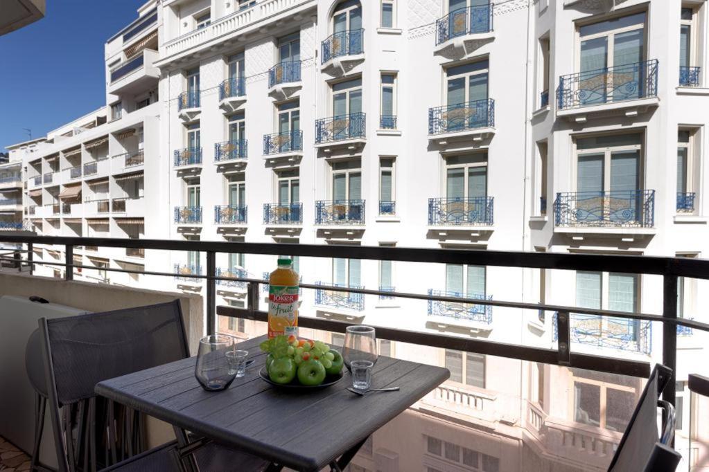 Appartement Lunique Maubourg - Next Martinez - Terrasse